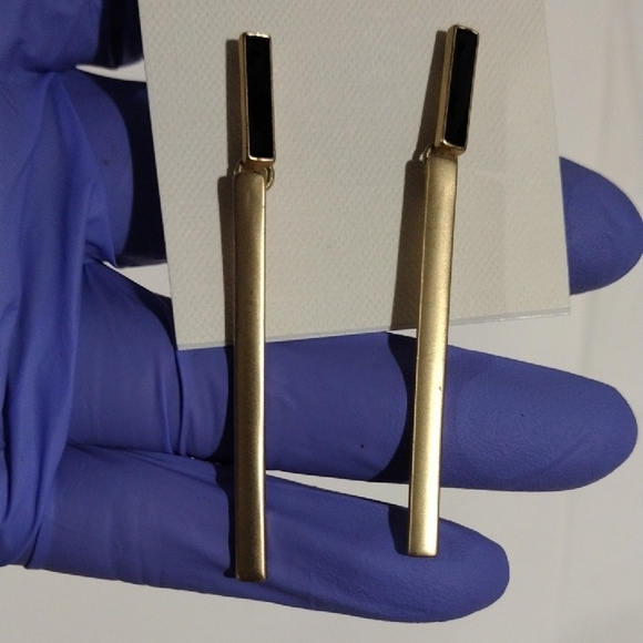 Robert Rose Gold-Tone & Black Vertical Bar Drop Earrings – Women Modern Fashion - Picture 6 of 8